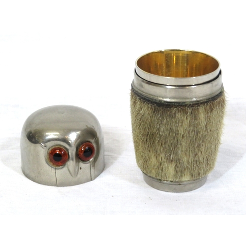 97 - 'Owl' stirrup cup holder with 4 silverplated cups