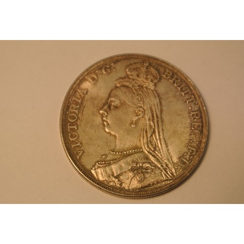 85 - Queen Victoria Jubilee Head Crown coin in box 1890, and 1965, 1977 and 1981 English commemorative co... 