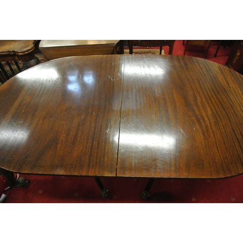 65 - Edwardian design D-end mahogany dining table with reeded borders, raised on twin baluster turned col... 