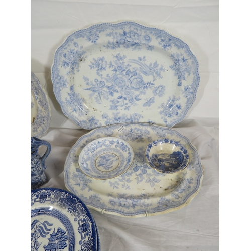 75 - Assorted lot of blue & white decorated ware in box