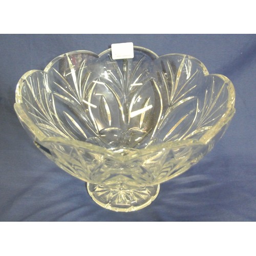 203 - Waterford Crystal 'Marquis' round flower or fruit bowl with scalloped rim, on raised round base