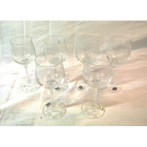 228 - Set of 6 Edwardian style etched tulip shaped wine glasses with hexagonal stems & round bases