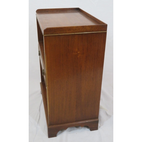 111 - Edwardian design shelf unit with frieze drawer, drop handles, on bracket feet