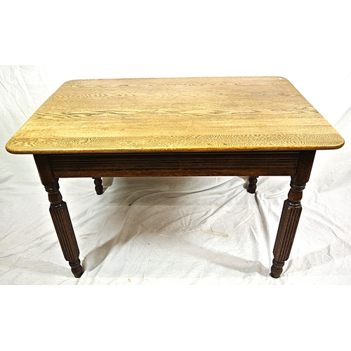 120 - Edwardian style oak dining table with reeded shaped legs