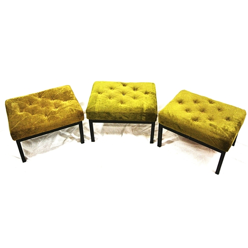 121 - Set of 3 upholstered stools with buttoned tops