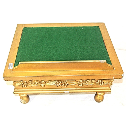 142 - Gilt painted table top lectern with lift-up top