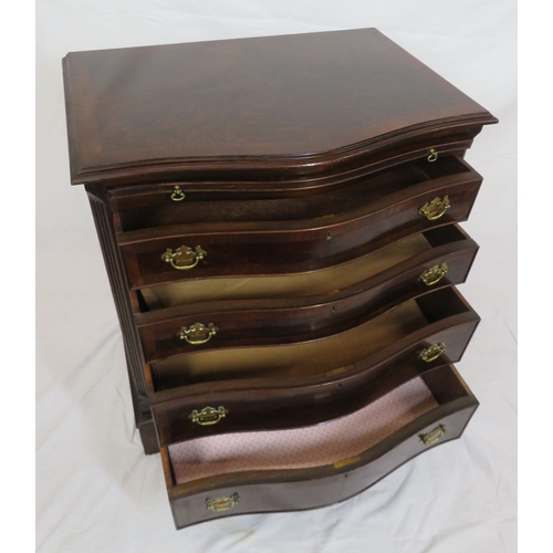 160 - Victorian style mahogany serpentine fronted bachelors chest of 4 graduated drawers, with sliding she... 