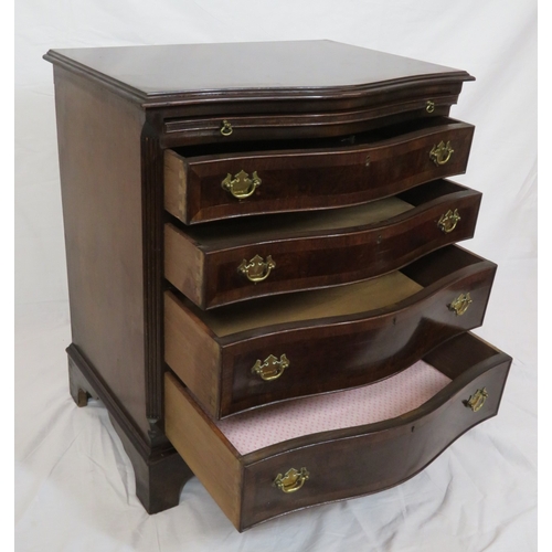 160 - Victorian style mahogany serpentine fronted bachelors chest of 4 graduated drawers, with sliding she... 