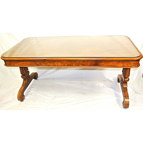 250 - Victorian mahogany oblong library table or hall table with rounded corners, on tapering columns, on ... 