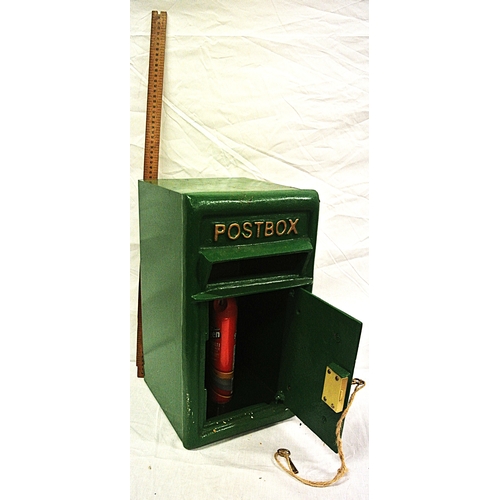 72 - Edwardian style heavy cast iron post box