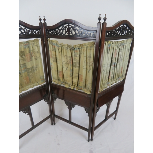 101 - Edwardian mahogany 3-fold screen with domed tops, fretwork decoration, shelves, on tapering legs