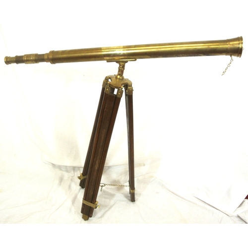 107 - Mariners adjustable brass telescope on telescopic stand