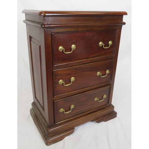 186 - Edwardian design mahogany chest of 3 sectioned drawers with brass drop handles, on bracket feet