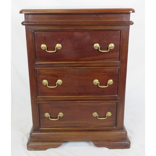 186 - Edwardian design mahogany chest of 3 sectioned drawers with brass drop handles, on bracket feet