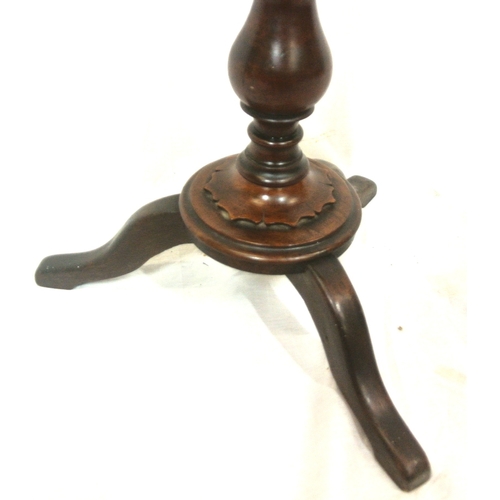 191 - Edwardian mahogany round occasional table with baluster turned column on plinth with hipped legs