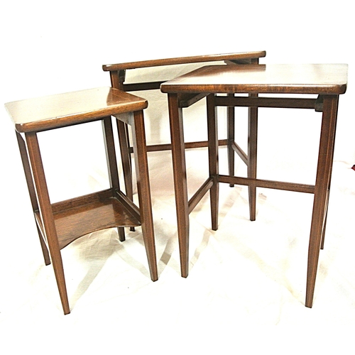211 - Nest of 3 Edwardian graduated tables with square tapering legs and stretchers
