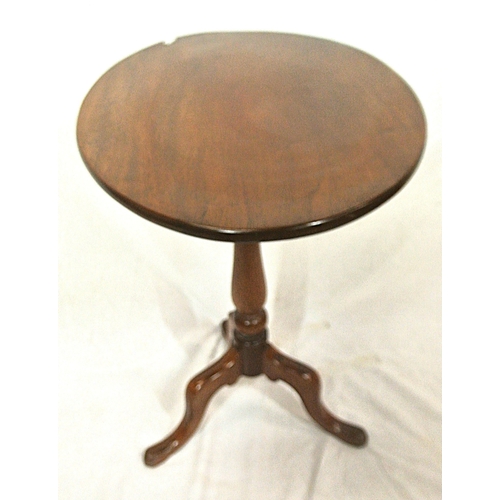 236 - Victorian mahogany oval occasional table with tip-up top, turned column on hipped tripod