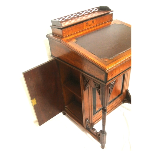 76 - Edwardian inlaid mahogany davenport with with lift-up lids, sectioned interior, leatherette inset, 4... 