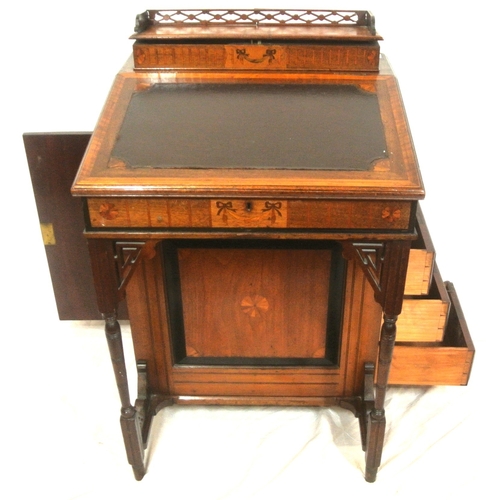 76 - Edwardian inlaid mahogany davenport with with lift-up lids, sectioned interior, leatherette inset, 4... 