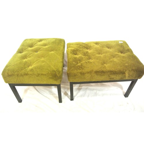 74 - Pair of stools with buttoned upholstered tops
