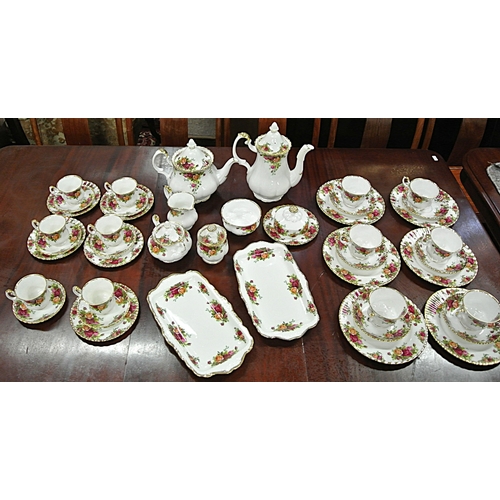 44 piece Royal Albert 