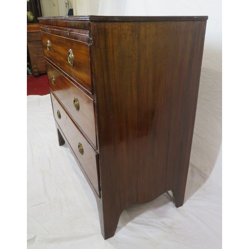 305 - Edwardian mahogany bachelors chest with pull-out slide, 3 graduated drawers with drop handles, on br... 