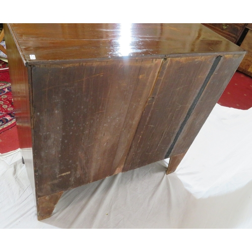 305 - Edwardian mahogany bachelors chest with pull-out slide, 3 graduated drawers with drop handles, on br... 