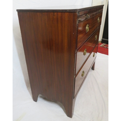 305 - Edwardian mahogany bachelors chest with pull-out slide, 3 graduated drawers with drop handles, on br... 