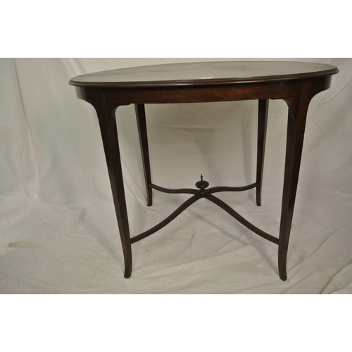 447 - Edwardian oval mahogany occasional table with shaped tapering legs & stretchers