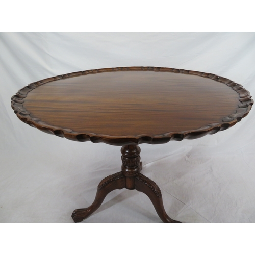 466 - Georgian style mahogany centre or occasional table with swivel top, piecrust border, birdcage suppor... 