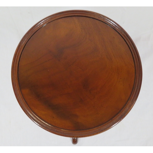 466 - Georgian style mahogany centre or occasional table with swivel top, piecrust border, birdcage suppor... 