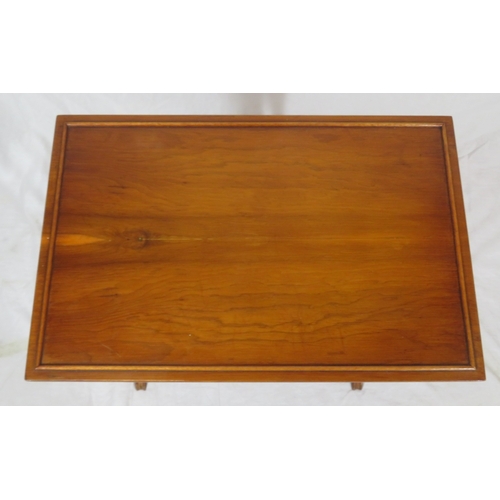 481 - Edwardian yew quartetto nest of 4 graduating tables with raised rims, turned columns, on bracket fee... 