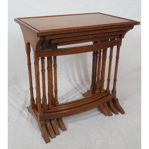 481 - Edwardian yew quartetto nest of 4 graduating tables with raised rims, turned columns, on bracket fee... 