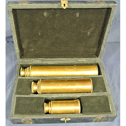 488 - Set of 3 adjustable marine telescopes in fitted case