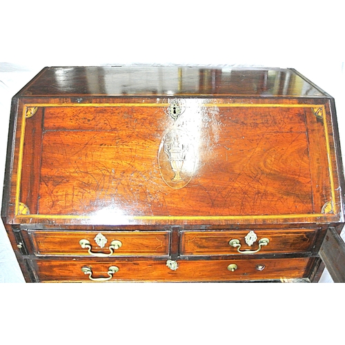495 - Georgian Sheraton style inlaid mahogany bureau with blackwood string & urn inlay, drop-down front wi... 