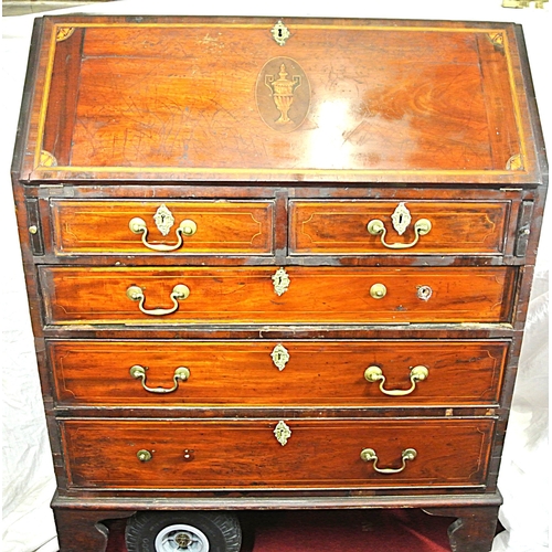 495 - Georgian Sheraton style inlaid mahogany bureau with blackwood string & urn inlay, drop-down front wi... 