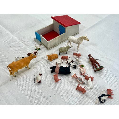 93 - Lot of Vintage Plastic Farm Animals Including Some Britains Ltd Toys