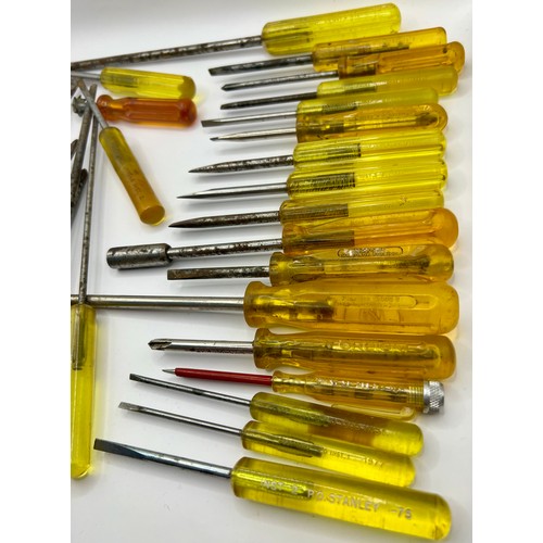 Collection of 29 Vintage Electronical Screwdrivers Most Marked PO , GPO ...