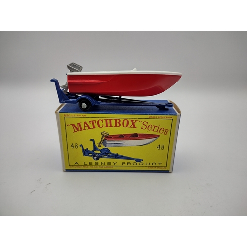 103 - Vintagae Matchbox 48b Sports Boat - Red/White (BPW) Blue Trailer . Type 3 Box