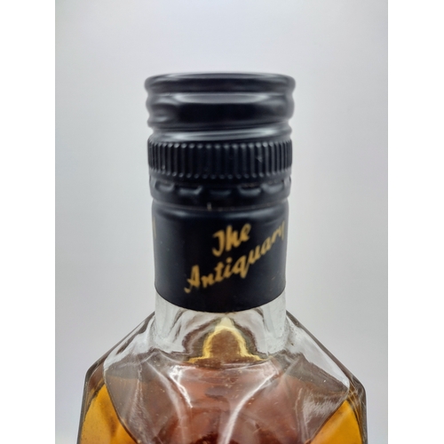 173 - The Anitquary De Luxe Old Scotch Whisky - J&W Handie Ltd - Bottled in Scotland