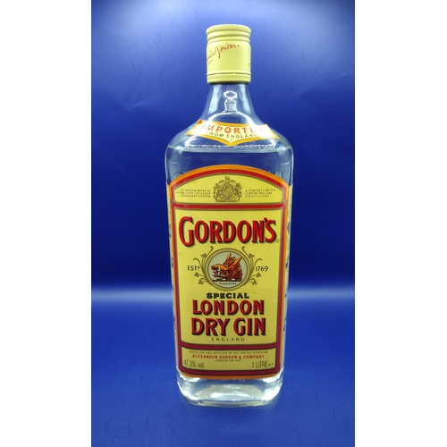 60 - Bottle of Vintage Gordon's Special London Dry Gin, Late 1970s to Early 1980s, in Excellent Condition