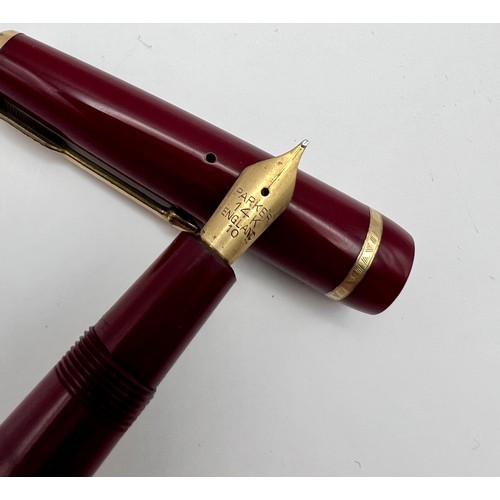 25 - Vintage Gold Nibbed Parker Junior with 14K 14ct Gold Nib 10