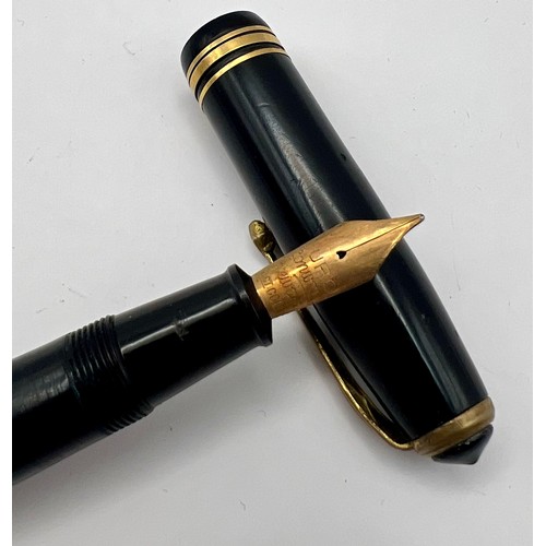 31 - Vintage Conway Stewart No 58 Fountain Pen with 14ct Duro Gold Nib