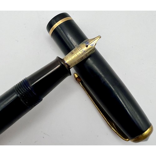 32 - Vintage Esterbrook Relief No.12 Fountain Pen (Made by Conway Stewart) with 14ct 14k Gold Nib