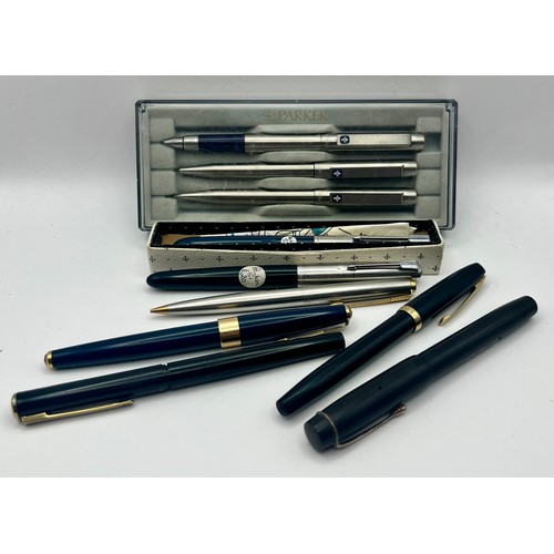 35 - Collection of Vintage Pens to include Unused Parker 25 Fountain, Ballpoint & Propelling Pencil. Park... 