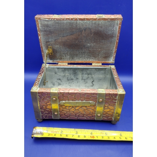 104 - Vintage Hammered Copper and Brass Tea Caddy in Trunk Form, Arts and Crafts Style