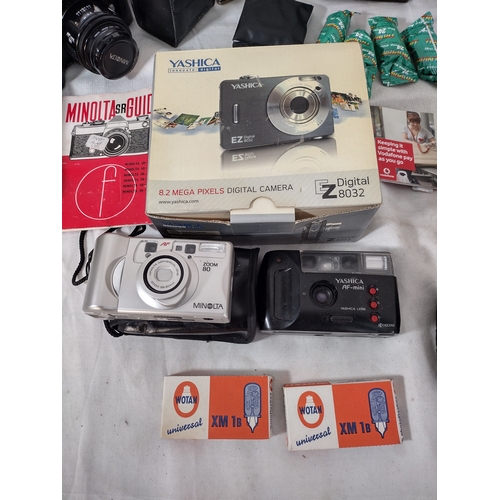 244 - Collection of Vintage and Modern Cameras and Accessories, Including Minolta 5000 AF with 35-70mm Len... 