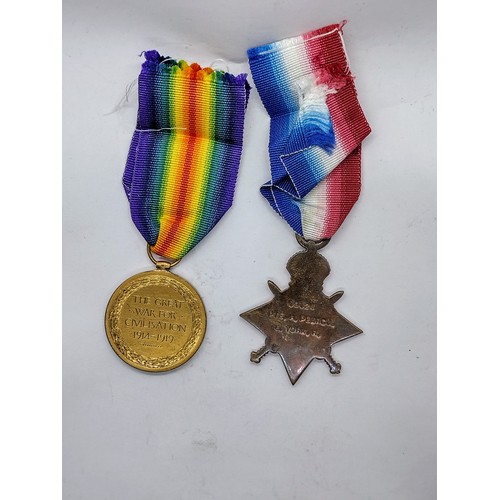 488 - WWI Pair of Medals Issued to PTE. H. Pearcy (19124) East Yorkshire Regiment 1914-15 Star & Victory M... 