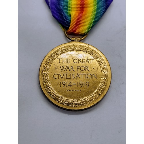 488 - WWI Pair of Medals Issued to PTE. H. Pearcy (19124) East Yorkshire Regiment 1914-15 Star & Victory M... 