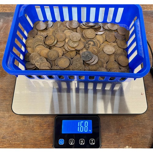 224 - 1.68kg of Unsorted Half Penny Pieces 1/2 Pennies Approximately 300 Coins